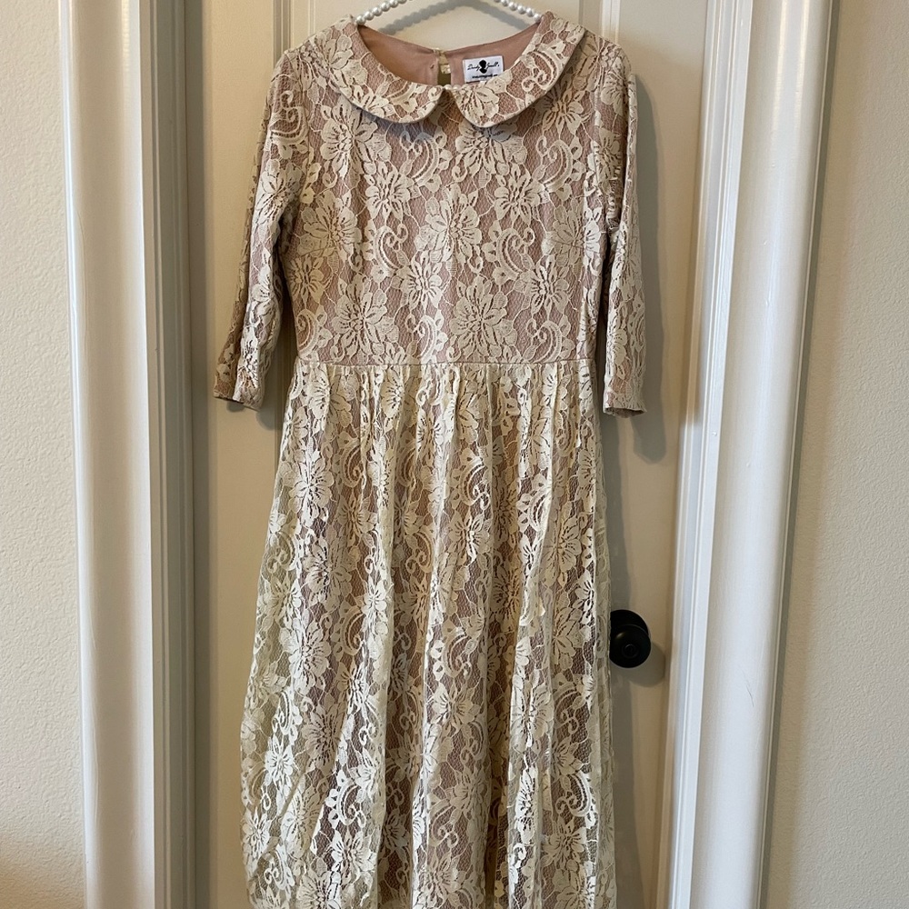 Dainty Jewell’s Cream Lace Dress size medium